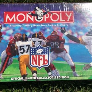 New 1998 NFL MONOPOLY / Sealed / Limited Edition Board Game / Football
